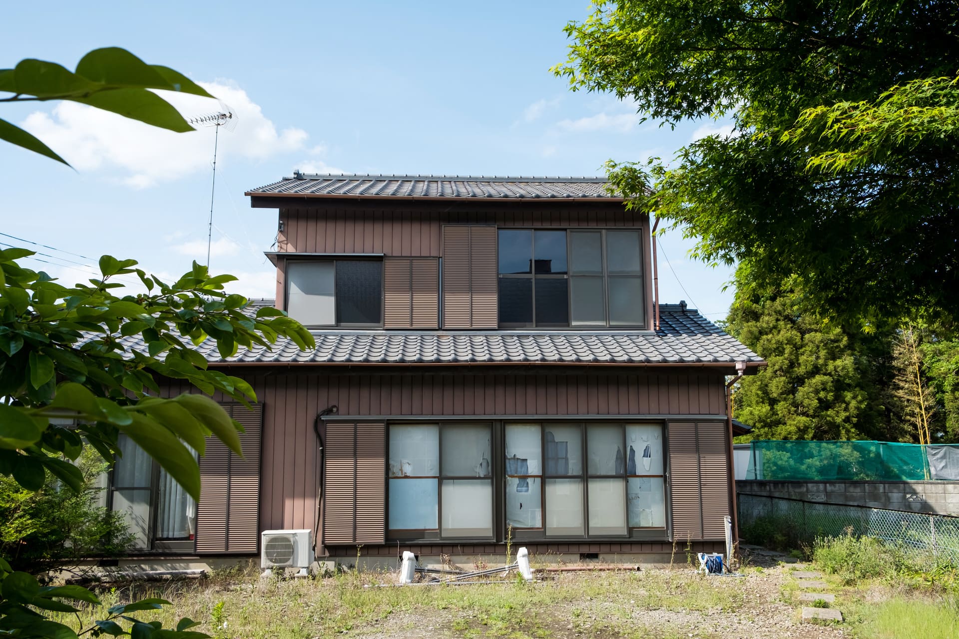 相続物件や管理が難しい物件にも経験豊富なスタッフが対応します